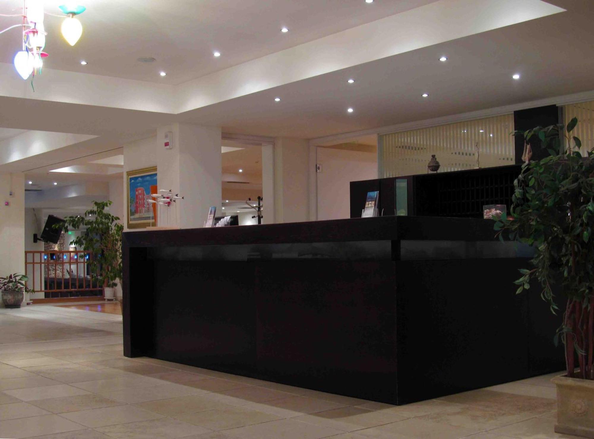 Thalassa Hotell Loutra Aidhipsou Exteriör bild