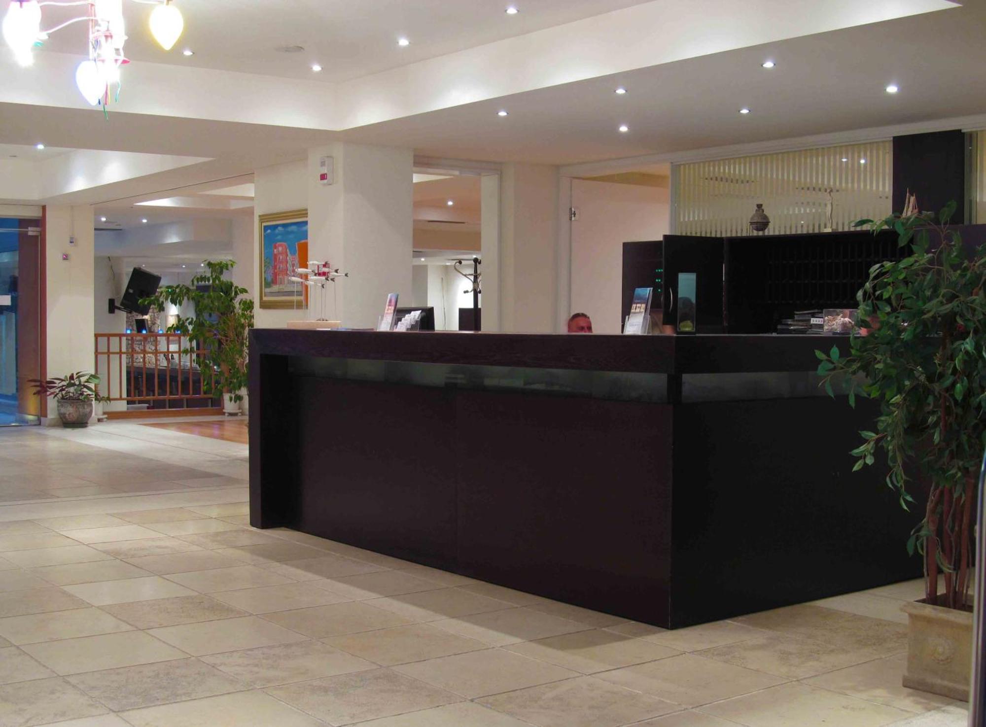Thalassa Hotell Loutra Aidhipsou Exteriör bild
