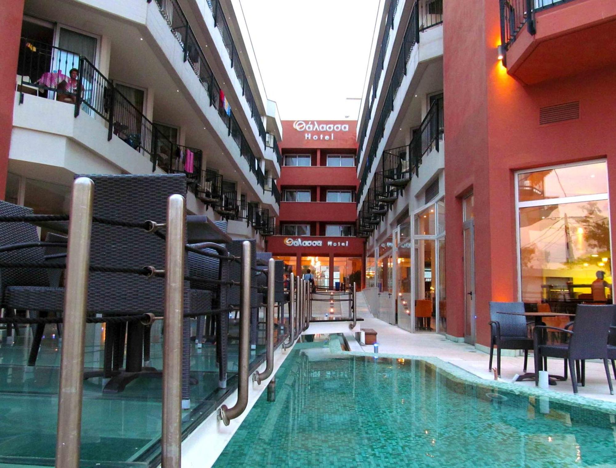 Thalassa Hotell Loutra Aidhipsou Exteriör bild
